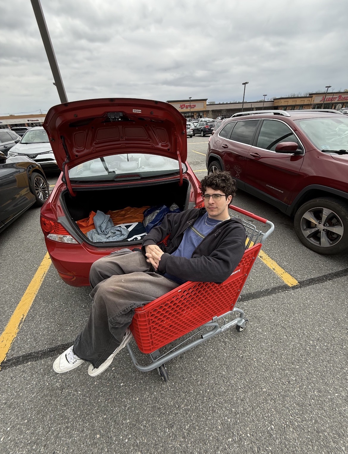 A silly moment in a shopping cart